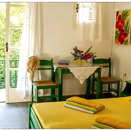 Georgios Milos Apartment Adamantas  Room photo