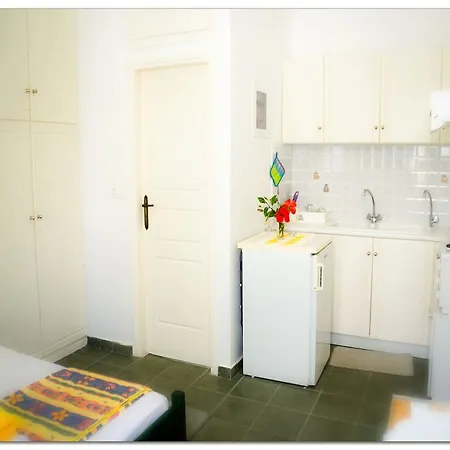 Georgios Milos Apartment Adamantas  Exterior photo